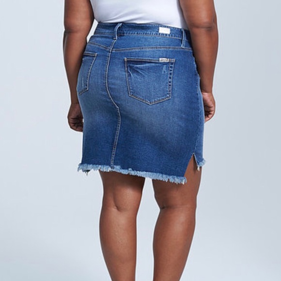 Brand new seven7 denim skirt - Picture 2 of 6